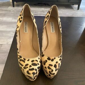 Steve Madden Leopard Print Pumps